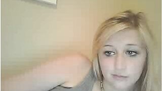Omegle blonde showing big ghosties - 2016