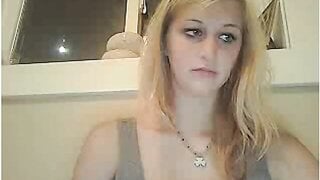Omegle blonde showing big ghosties - 2016