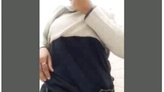 Indian girl shows her perfect boobs