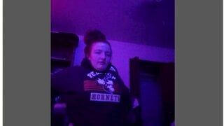 teen on omegle shows her small boobs