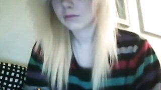 Hot Emo Plays Omegle Game