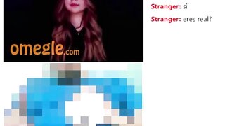 sexy slut show tits