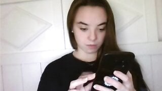 Omegle teen showing off her nudes