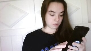Omegle teen showing off her nudes