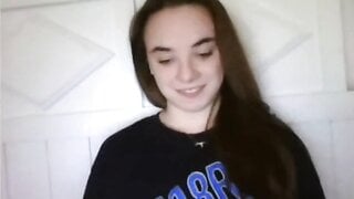 Omegle teen showing off her nudes