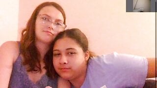 Kiss & Flash (2 FRESH 18 YEAR OLDS)
