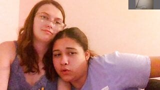 Kiss & Flash (2 FRESH 18 YEAR OLDS)