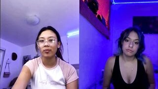 Monkey.app/omegle Girls Feet 1