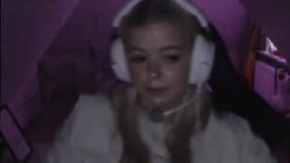 Monkey.app/omegle Girls Feet 1