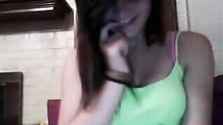 Cute Brunette on Omegle
