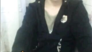 Young Skinny Omegle Girl Shows Her Tits