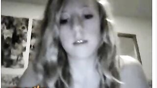 Cute Girl Shows All On Omegle