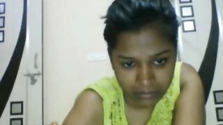Milf Shows Her Tits On Omegle