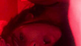 Hot Girl Fuck Herself
