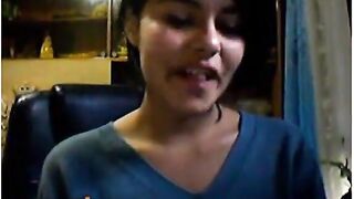 Super Pretty Short Hair Girl Show On Omegle