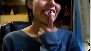 Super Pretty Short Hair Girl Show On Omegle