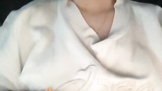 Hot UK Teen plays