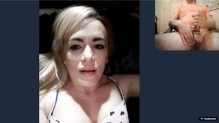 Amazing MILF in videochat