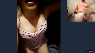 Amazing MILF in videochat