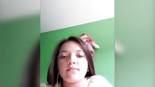 sexy figure girl plays