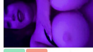 show bigs boobs