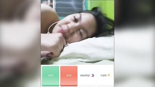 Filipina showing