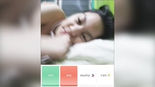 Filipina showing