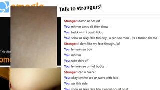 Hot Asian girl squirts
