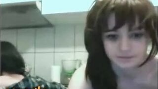 2 omegle girls showing