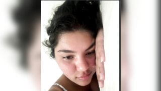 sexy teen shows her titties