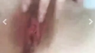 Sexy girl opens her oussy wide open for me to cum