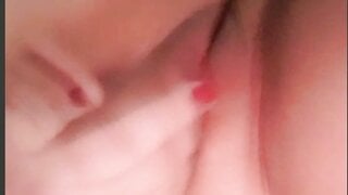 Brazilian BBW wants my cum