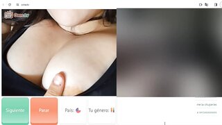 Chilean licks her big tits on ometv