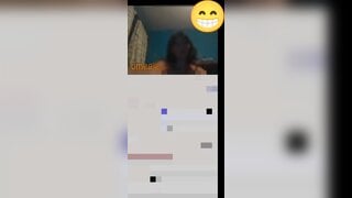 White chick turns me on by showing her tits