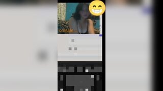 White chick turns me on by showing her tits