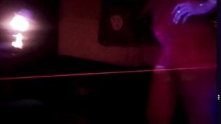 cuck on flingster shows off his girl