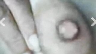 Indian beauty shows pussy and tits on flingster