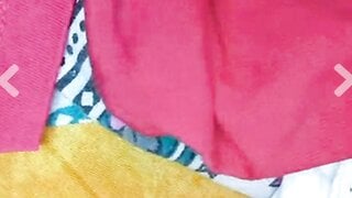 Indian beauty shows pussy and tits on flingster