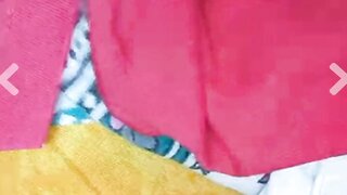 Indian beauty shows pussy and tits on flingster