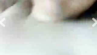 Indian beauty shows pussy and tits on flingster