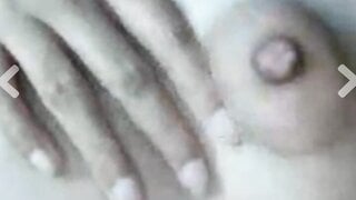 Indian beauty shows pussy and tits on flingster