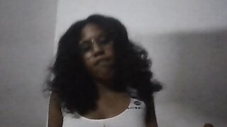 Ebony Glasses Babe Show Tits with Masturbation in Chatrandom