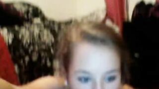 Gwen Masturbating On Webcam