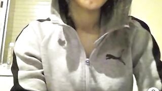Australian Slut Sucks Tits For Daddy
