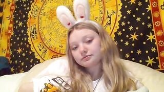 Omegle Bunny Slut W BF On Call At The Same Time