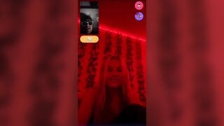 Monkey.App Cock Flashing Girls