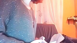 Isabella plays spicy omegle game