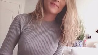 Liz plays spicy omegle game