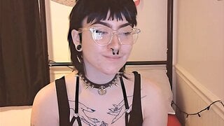 Sam plays spicy omegle game