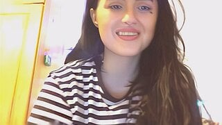 Hannah plays spicy omegle game